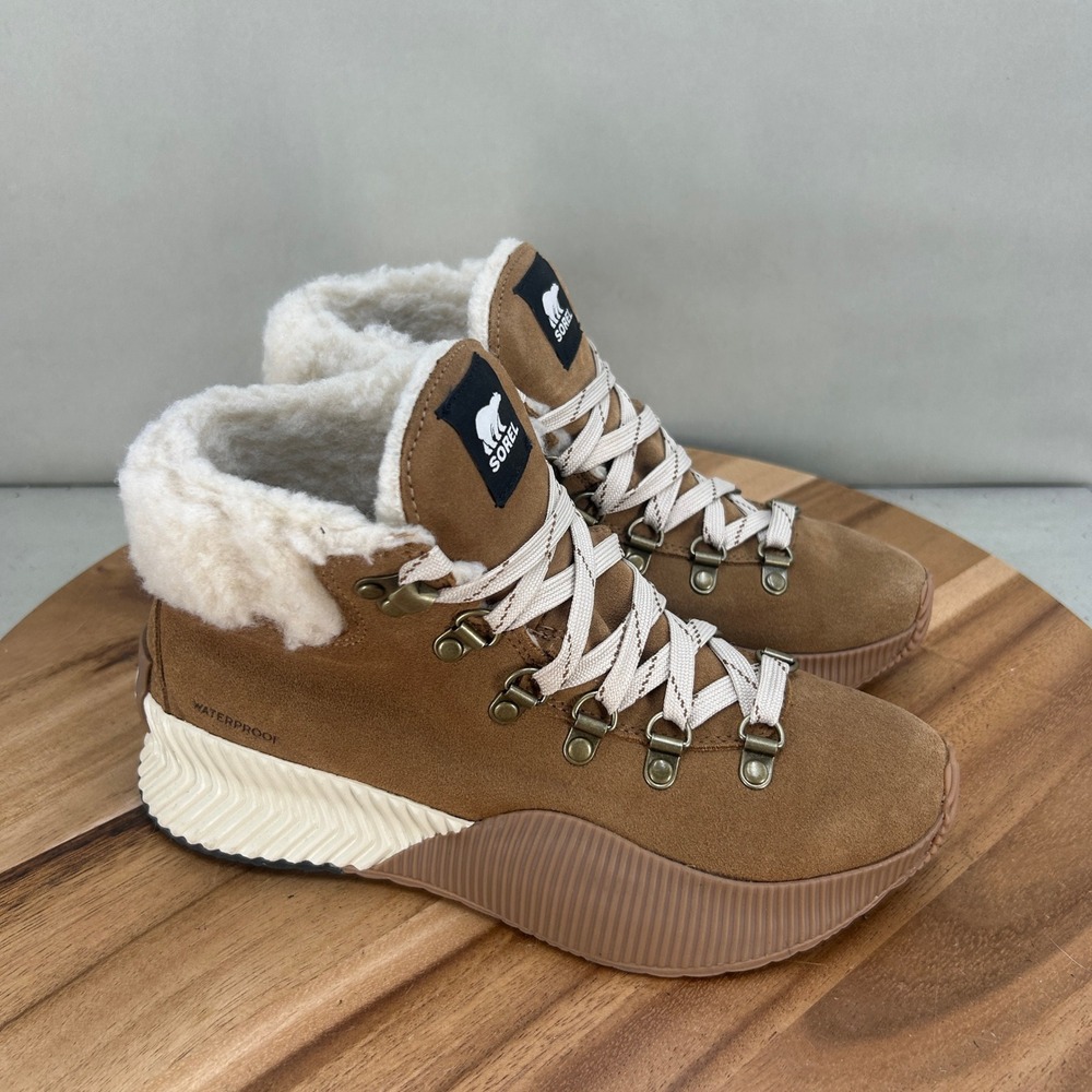 Sorel Out N About III Conquest Waterproof Boots Velvet Tan Faux Fur Size 6.5